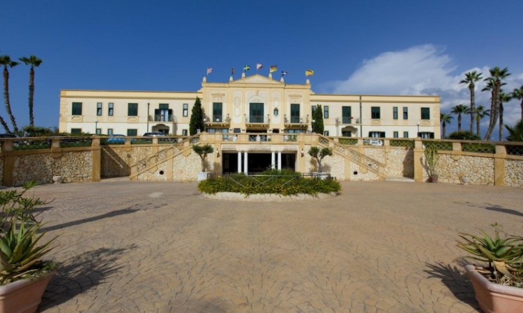DELFINO BEACH HOTEL Mare Italia 2024